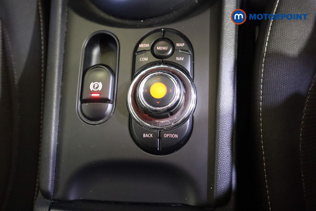 Mini Clubman Cooper Manual Petrol Estate - Stock Number (1622364) - 23rd supplementary image