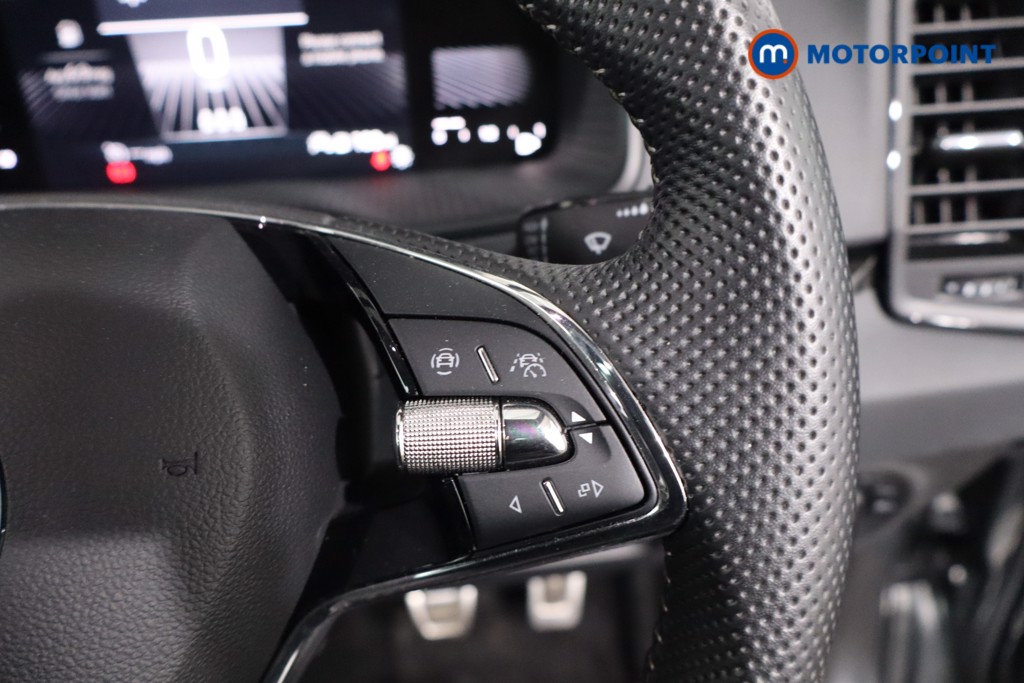 Skoda Karoq Sportline Manual Petrol SUV - Stock Number (1622541) - 8th supplementary image