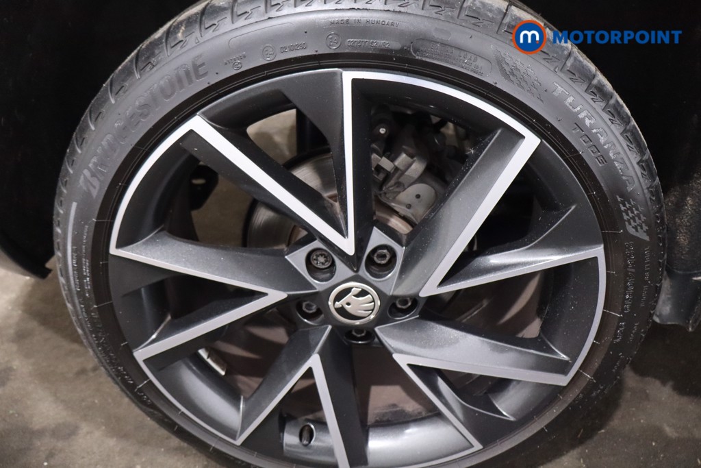 Skoda Karoq Sportline Manual Petrol SUV - Stock Number (1622541) - 9th supplementary image