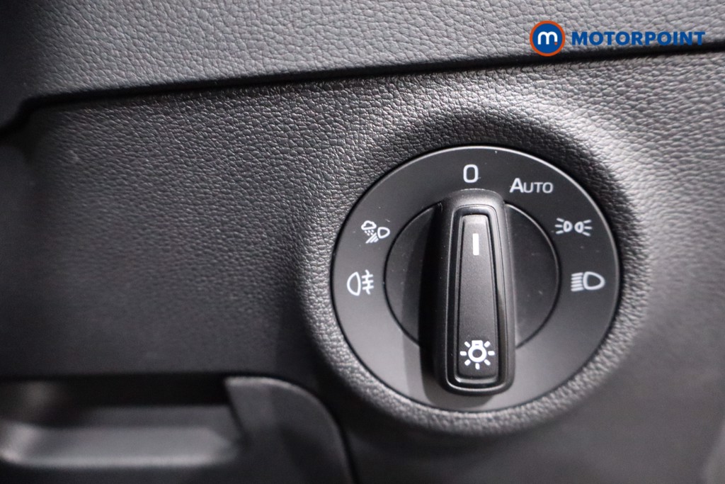 Skoda Karoq Sportline Manual Petrol SUV - Stock Number (1622541) - 17th supplementary image