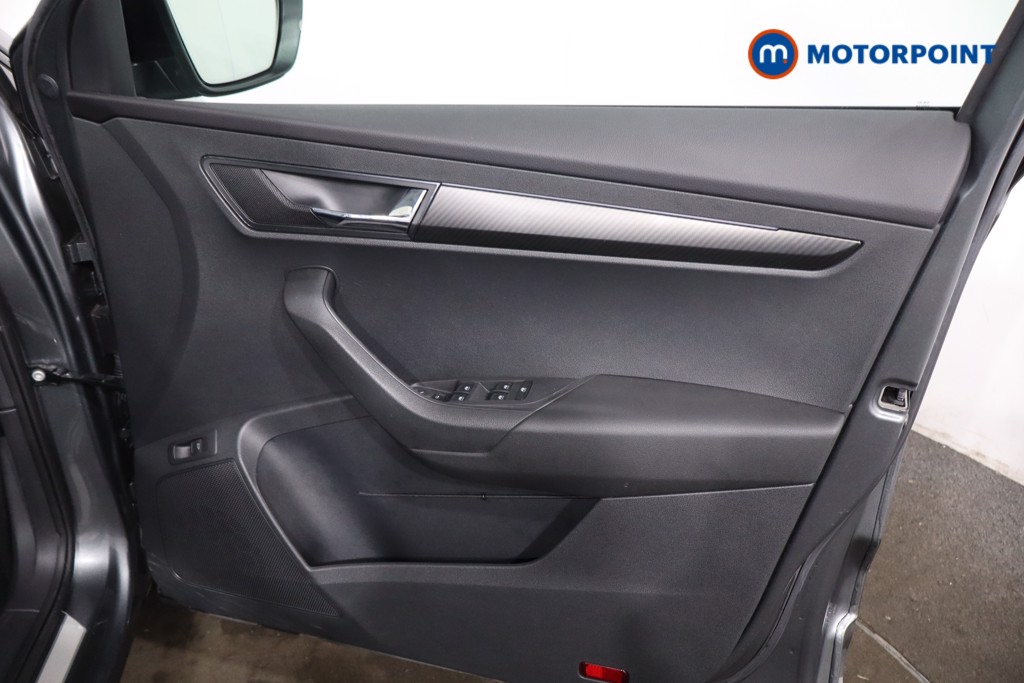 Skoda Karoq Sportline Manual Petrol SUV - Stock Number (1622541) - 27th supplementary image
