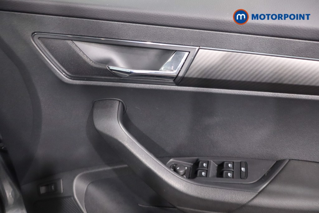 Skoda Karoq Sportline Manual Petrol SUV - Stock Number (1622541) - 28th supplementary image