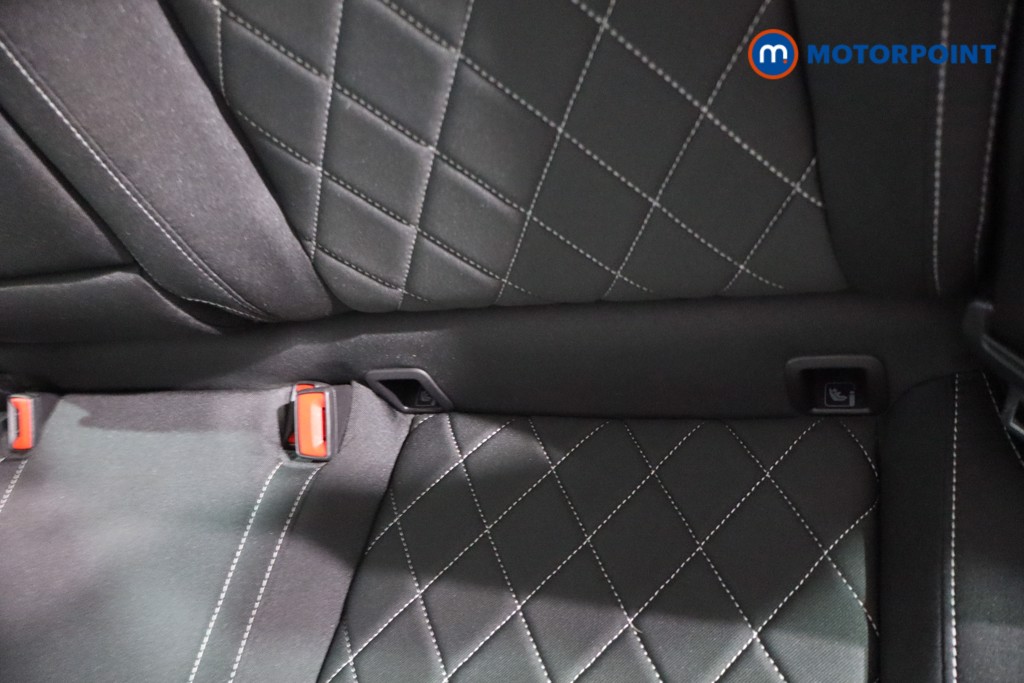 Skoda Karoq Sportline Manual Petrol SUV - Stock Number (1622541) - 30th supplementary image