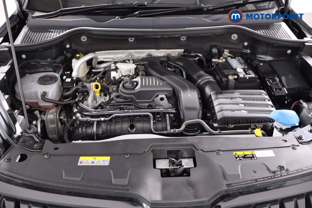 Skoda Karoq Sportline Manual Petrol SUV - Stock Number (1622541) - 39th supplementary image