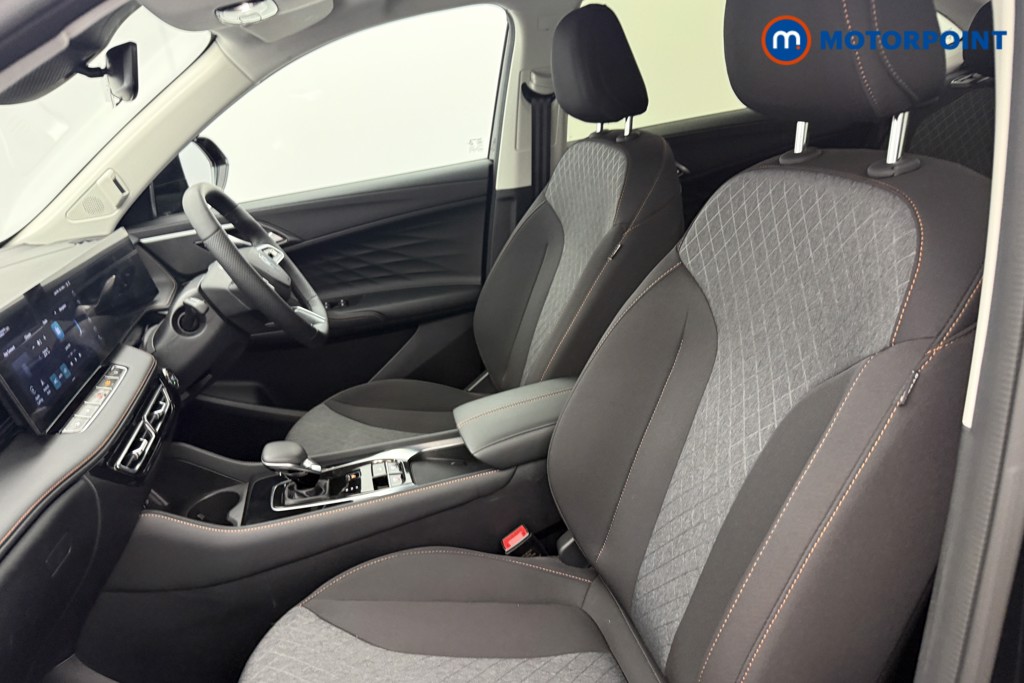 Mg Motor Uk HS SE Automatic Petrol-Electric Hybrid SUV - Stock Number (1622946) - 9th supplementary image