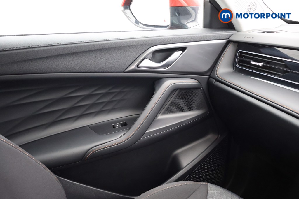 Mg Motor Uk HS SE Automatic Petrol-Electric Hybrid SUV - Stock Number (1622966) - 10th supplementary image