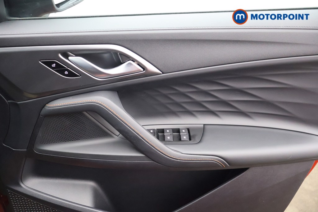 Mg Motor Uk HS SE Automatic Petrol-Electric Hybrid SUV - Stock Number (1622966) - 11th supplementary image