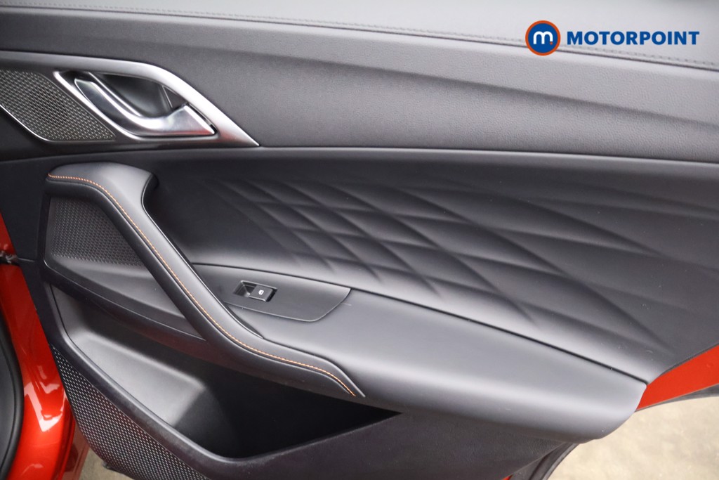 Mg Motor Uk HS SE Automatic Petrol-Electric Hybrid SUV - Stock Number (1622966) - 18th supplementary image