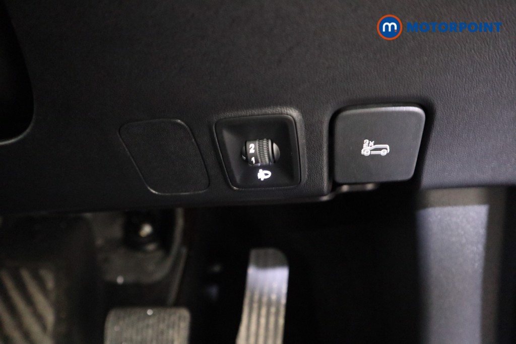 Mg Motor Uk HS SE Automatic Petrol-Electric Hybrid SUV - Stock Number (1623001) - 11th supplementary image