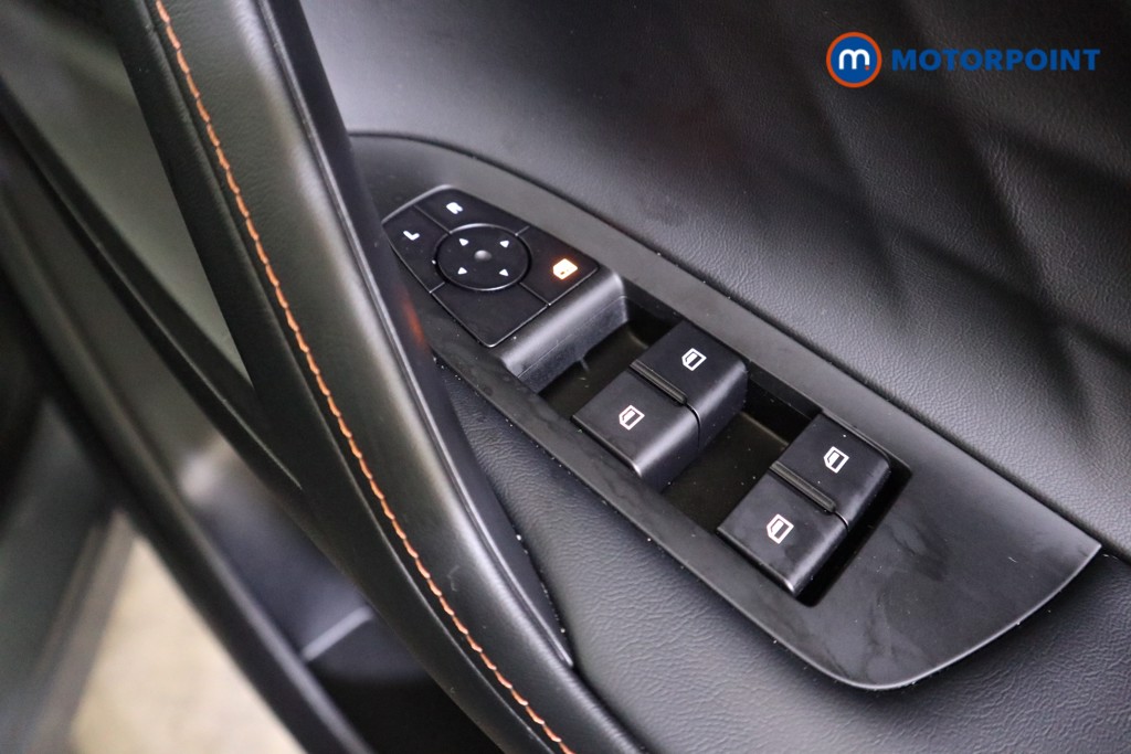 Mg Motor Uk HS SE Automatic Petrol-Electric Hybrid SUV - Stock Number (1623001) - 13th supplementary image