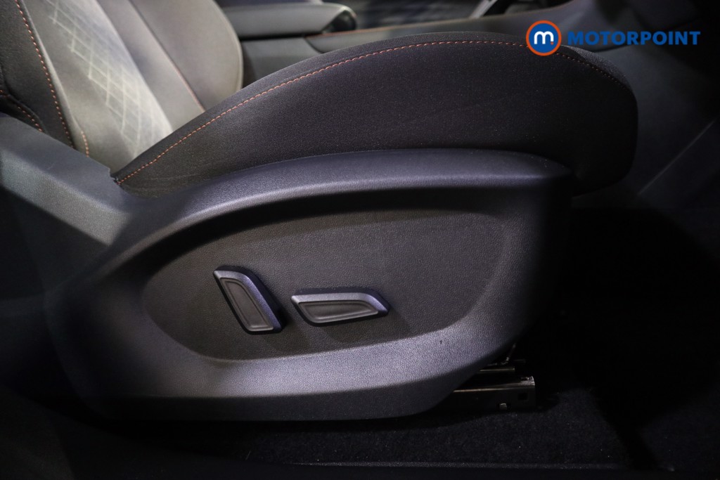 Mg Motor Uk HS SE Automatic Petrol-Electric Hybrid SUV - Stock Number (1623001) - 14th supplementary image