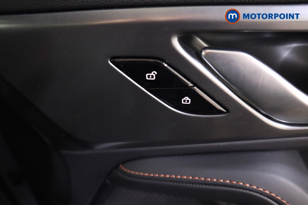 Mg Motor Uk HS SE Automatic Petrol-Electric Hybrid SUV - Stock Number (1623042) - 12th supplementary image