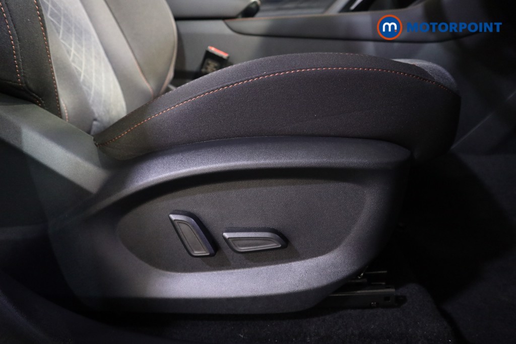 Mg Motor Uk HS SE Automatic Petrol-Electric Hybrid SUV - Stock Number (1623042) - 14th supplementary image