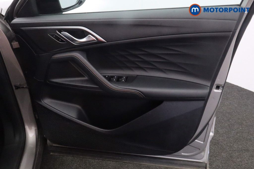 Mg Motor Uk HS SE Automatic Petrol-Electric Hybrid SUV - Stock Number (1623071) - 12th supplementary image