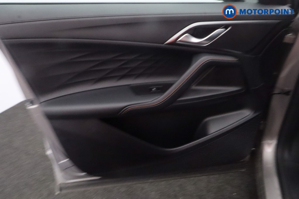 Mg Motor Uk HS SE Automatic Petrol-Electric Hybrid SUV - Stock Number (1623071) - 20th supplementary image