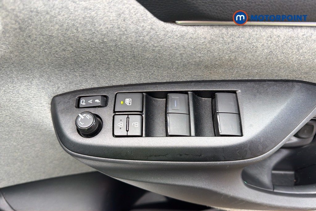 Toyota Yaris Excel Automatic Petrol-Electric Hybrid Hatchback - Stock Number (1623574) - 20th supplementary image