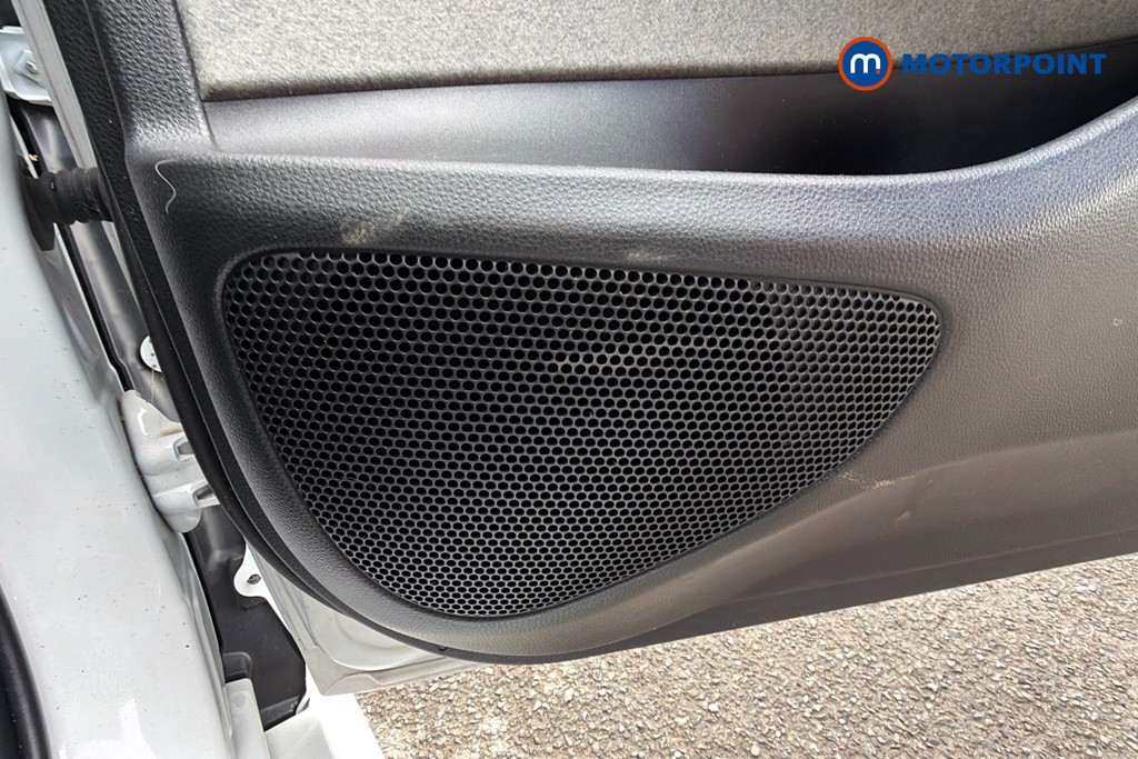 Toyota Yaris Excel Automatic Petrol-Electric Hybrid Hatchback - Stock Number (1623574) - 21st supplementary image