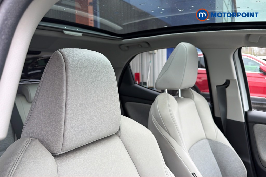 Toyota Yaris Excel Automatic Petrol-Electric Hybrid Hatchback - Stock Number (1623574) - 23rd supplementary image