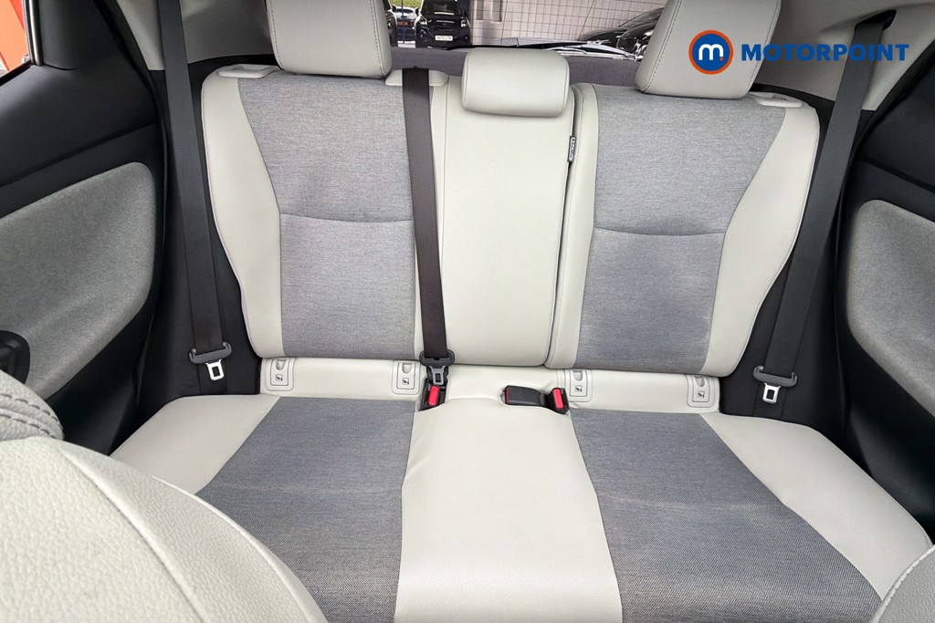 Toyota Yaris Excel Automatic Petrol-Electric Hybrid Hatchback - Stock Number (1623574) - 28th supplementary image