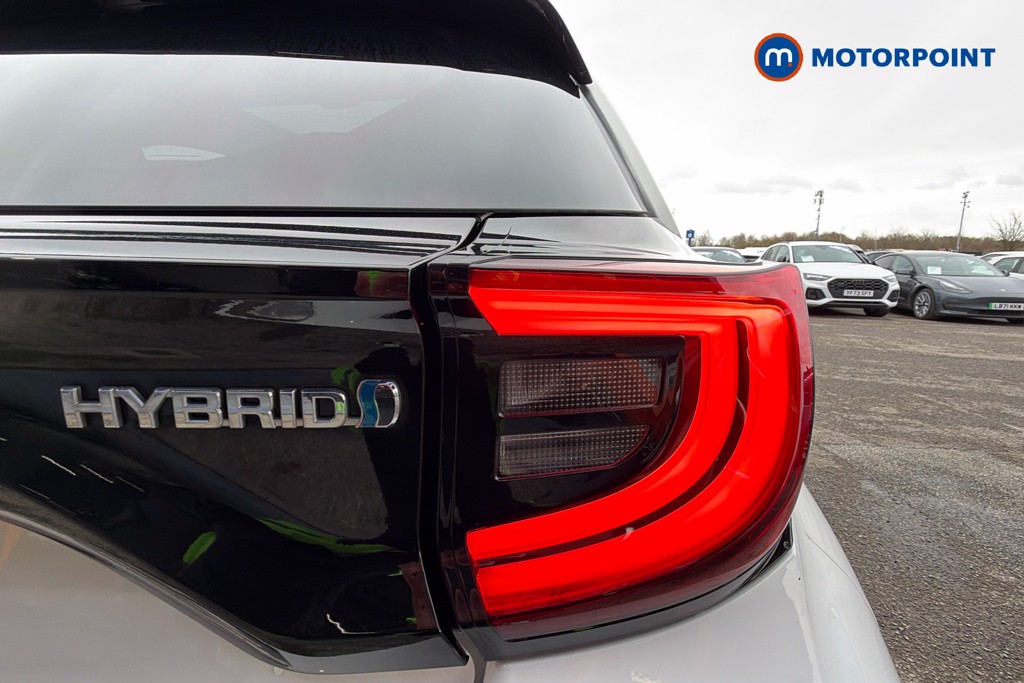 Toyota Yaris Excel Automatic Petrol-Electric Hybrid Hatchback - Stock Number (1623574) - 38th supplementary image