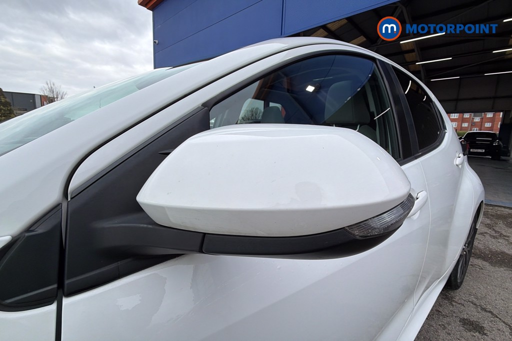 Toyota Yaris Excel Automatic Petrol-Electric Hybrid Hatchback - Stock Number (1623574) - 43rd supplementary image