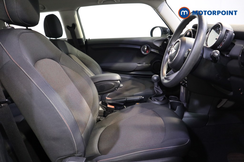 Mini Hatchback Cooper Classic Manual Petrol Hatchback - Stock Number (1623881) - 15th supplementary image
