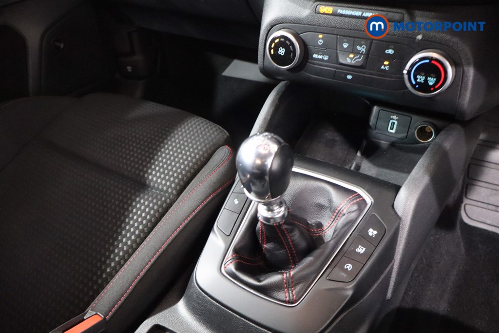 Ford Focus St-Line Edition Manual Petrol Hatchback - Stock Number (1623932) - 20th supplementary image
