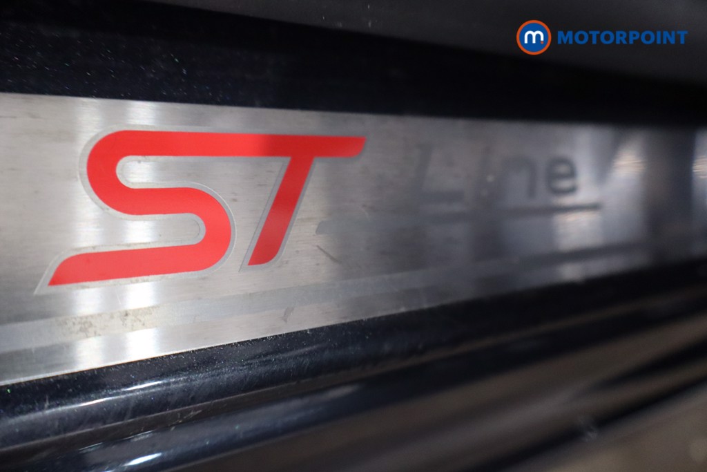 Ford Focus St-Line Edition Manual Petrol Hatchback - Stock Number (1623932) - 24th supplementary image