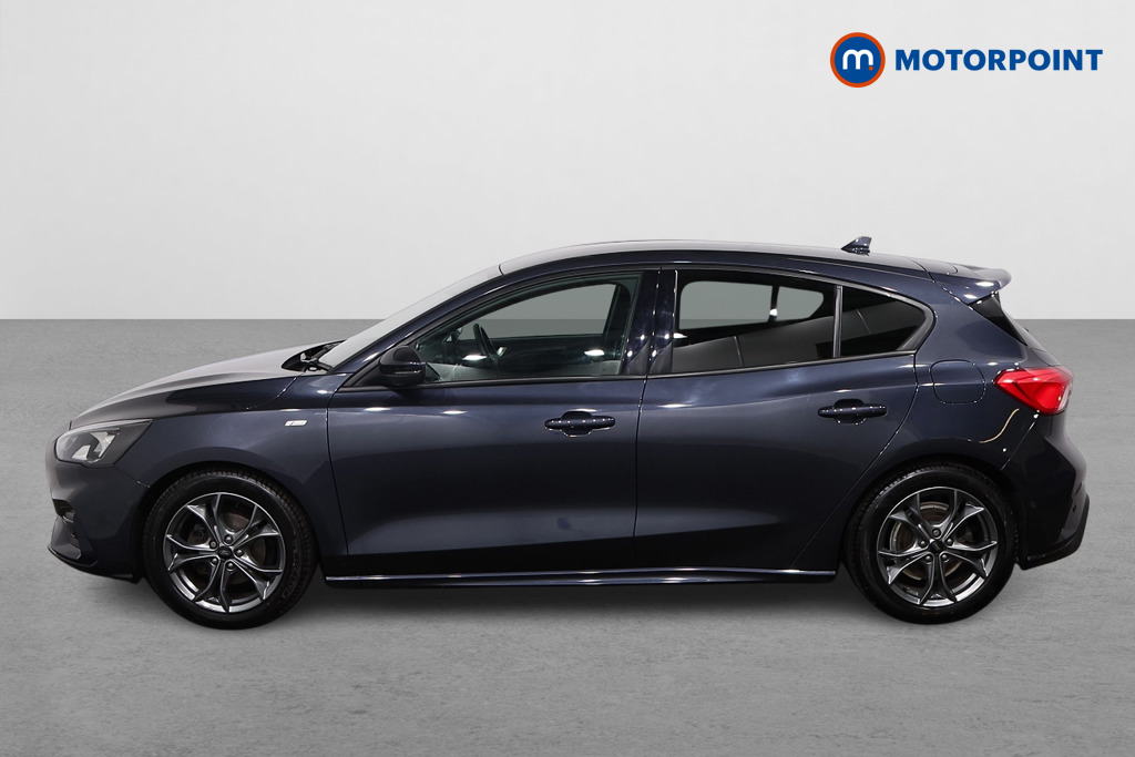 Ford Focus St-Line Edition Manual Petrol Hatchback - Stock Number (1623932) - Passenger side