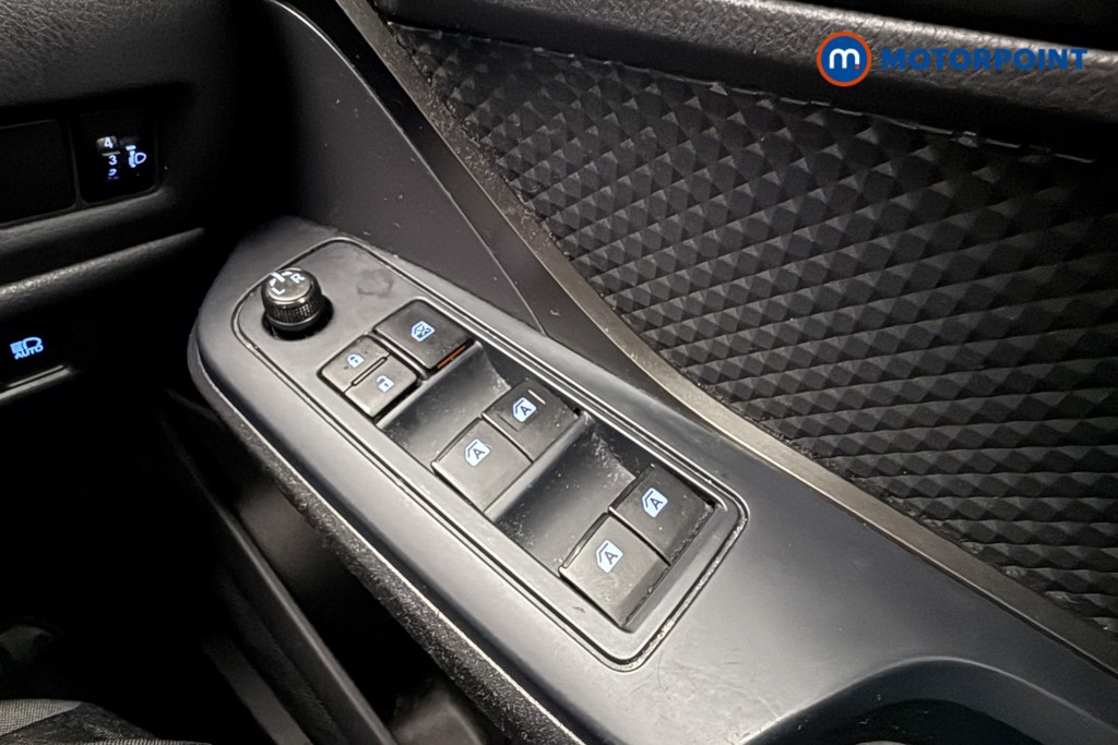 Toyota C-Hr Icon Manual Petrol SUV - Stock Number (1624074) - 17th supplementary image