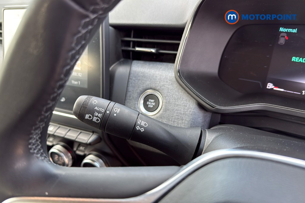 Renault Clio Evolution Automatic Petrol-Electric Hybrid Hatchback - Stock Number (1624269) - 6th supplementary image