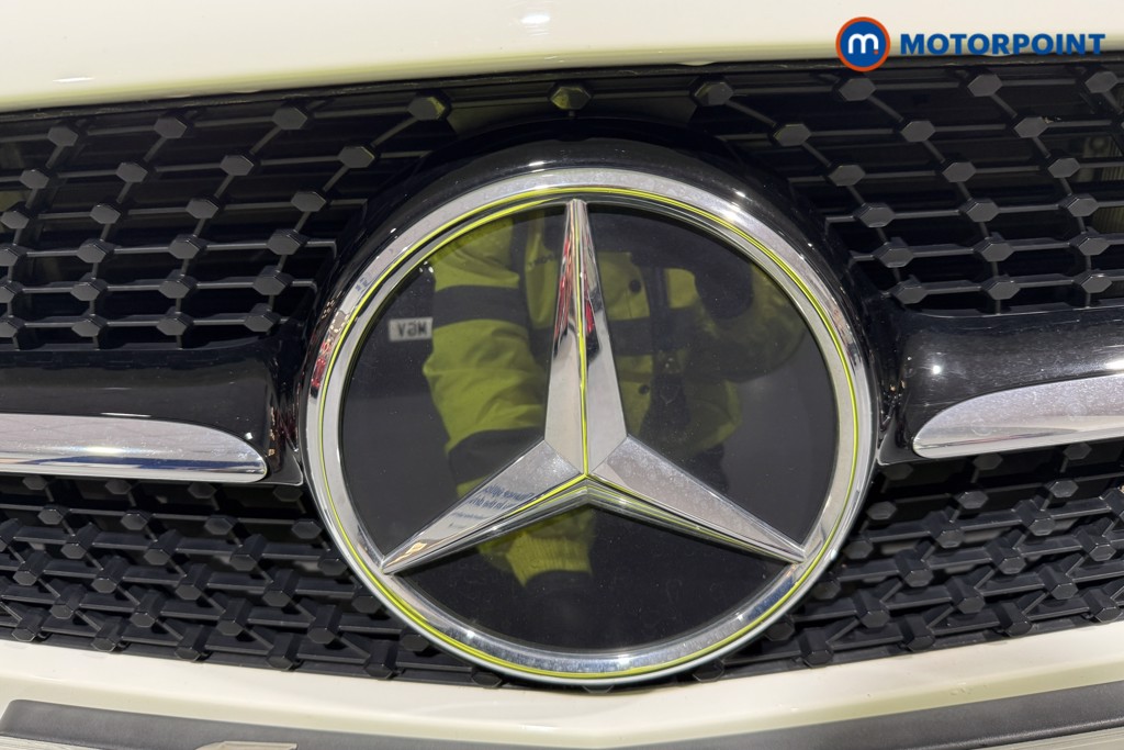 Mercedes-Benz A Class Amg Line Premium Plus Edition Automatic Petrol Hatchback - Stock Number (1624338) - 27th supplementary image