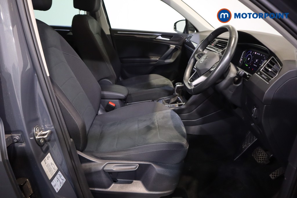 Volkswagen Tiguan Elegance Automatic Petrol Plug-In Hybrid SUV - Stock Number (1625292) - 6th supplementary image