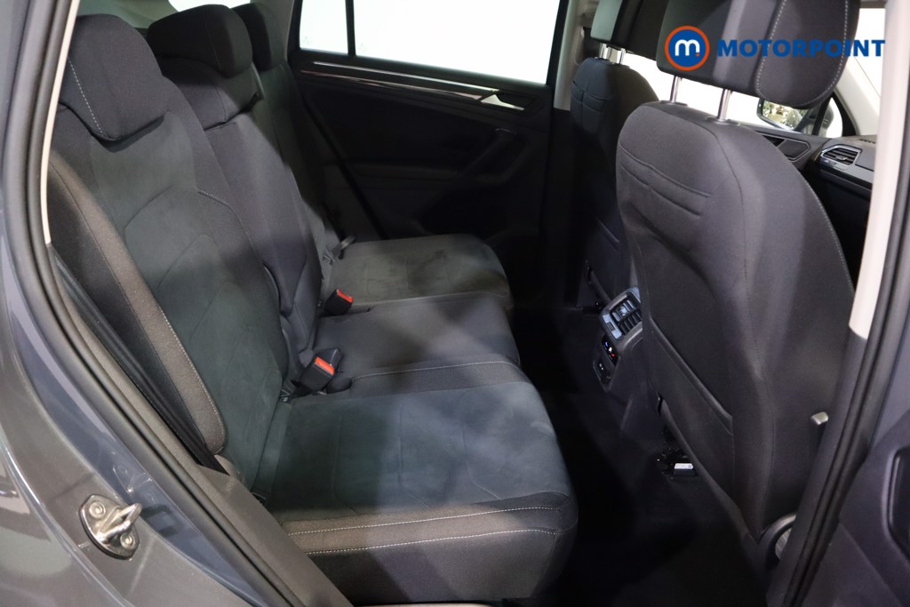 Volkswagen Tiguan Elegance Automatic Petrol Plug-In Hybrid SUV - Stock Number (1625292) - 7th supplementary image