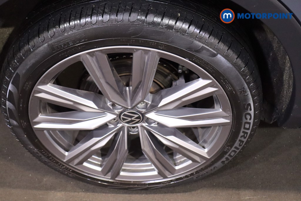 Volkswagen Tiguan Elegance Automatic Petrol Plug-In Hybrid SUV - Stock Number (1625292) - 12th supplementary image