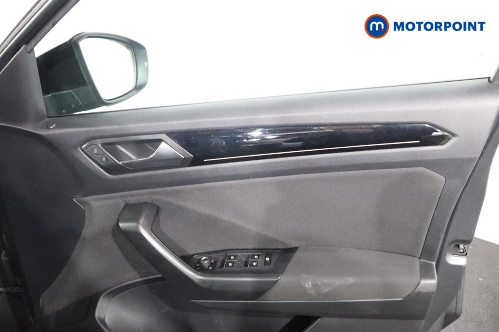 Volkswagen T-Roc Black Edition Automatic Petrol SUV - Stock Number (1625525) - 9th supplementary image