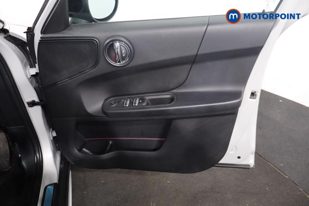 Mini Countryman Cooper Classic Manual Petrol SUV - Stock Number (1625535) - 9th supplementary image