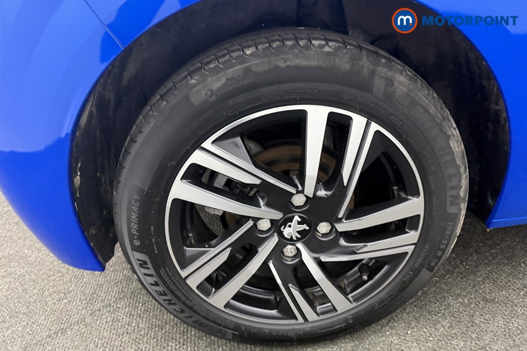 Peugeot 208 Allure Premium -Plus Manual Petrol Hatchback - Stock Number (1625887) - 6th supplementary image
