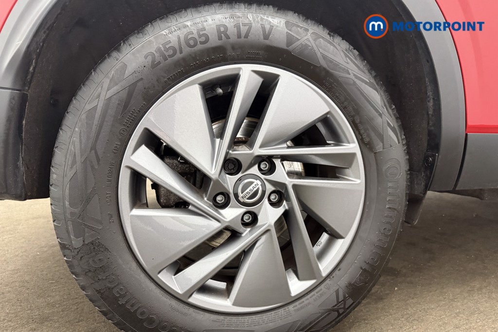 Nissan Qashqai Acenta Premium Automatic Petrol SUV - Stock Number (1626064) - 9th supplementary image