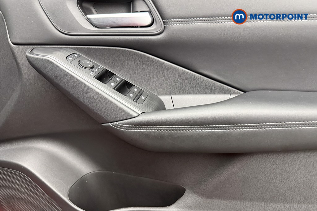 Nissan Qashqai Acenta Premium Automatic Petrol SUV - Stock Number (1626064) - 17th supplementary image