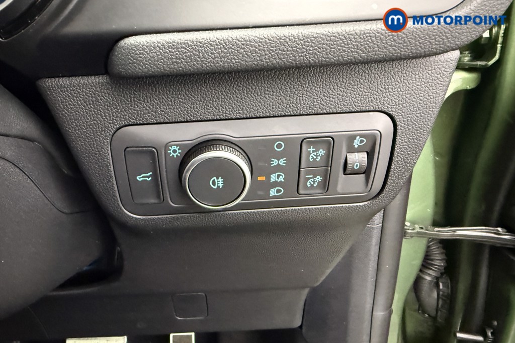 Ford Kuga St-Line X Automatic Petrol-Electric Hybrid SUV - Stock Number (1626101) - 9th supplementary image