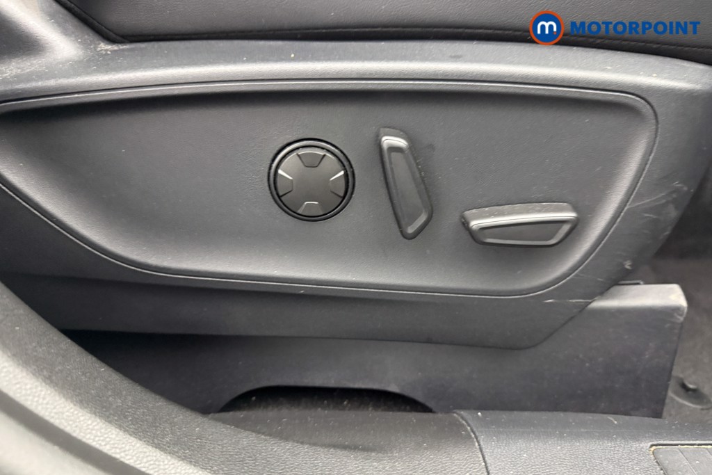 Ford Kuga St-Line X Automatic Petrol-Electric Hybrid SUV - Stock Number (1626101) - 11th supplementary image