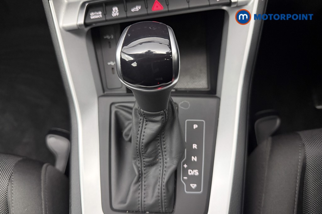 Audi Q3 Technik Automatic Petrol Plug-In Hybrid SUV - Stock Number (1626135) - 6th supplementary image