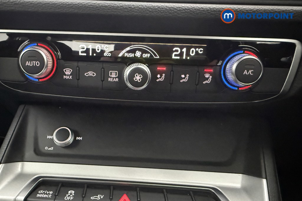 Audi Q3 Technik Automatic Petrol Plug-In Hybrid SUV - Stock Number (1626135) - 15th supplementary image