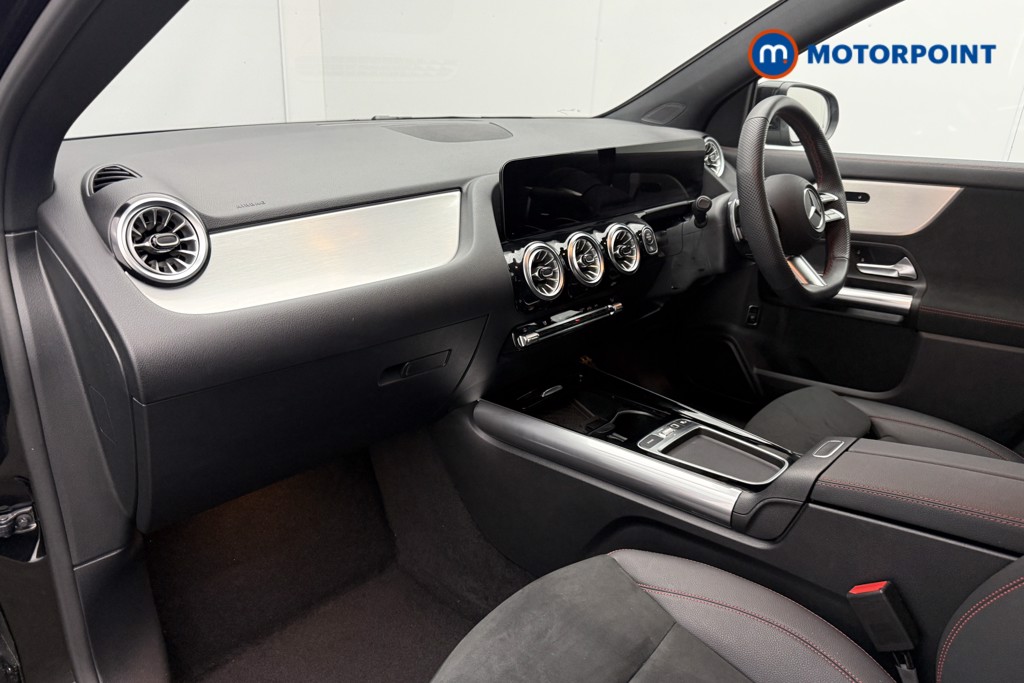 Mercedes-Benz GLA Amg Line Automatic Petrol SUV - Stock Number (1626185) - 4th supplementary image