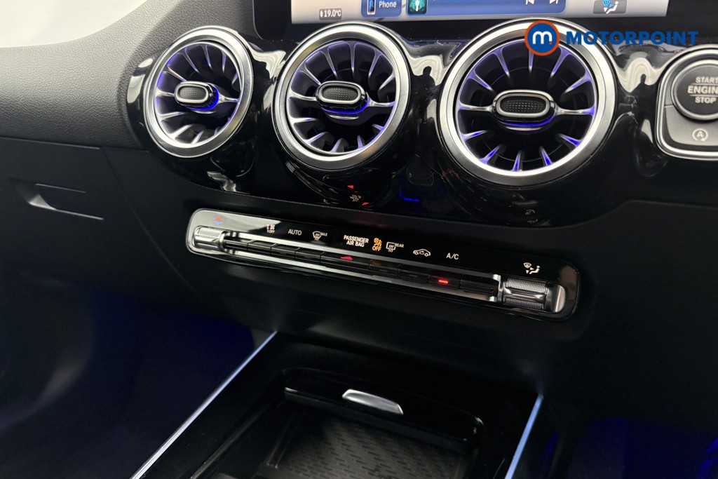 Mercedes-Benz GLA Amg Line Automatic Petrol SUV - Stock Number (1626185) - 17th supplementary image