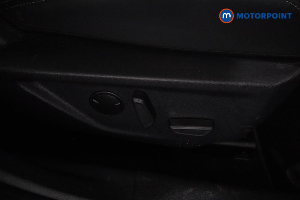 Ford Focus Active X Automatic Petrol Estate - Stock Number (1626378) - 13th supplementary image