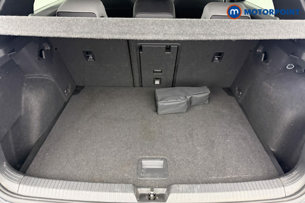 Volkswagen Golf R-Line Manual Petrol Hatchback - Stock Number (1626441) - 3rd supplementary image
