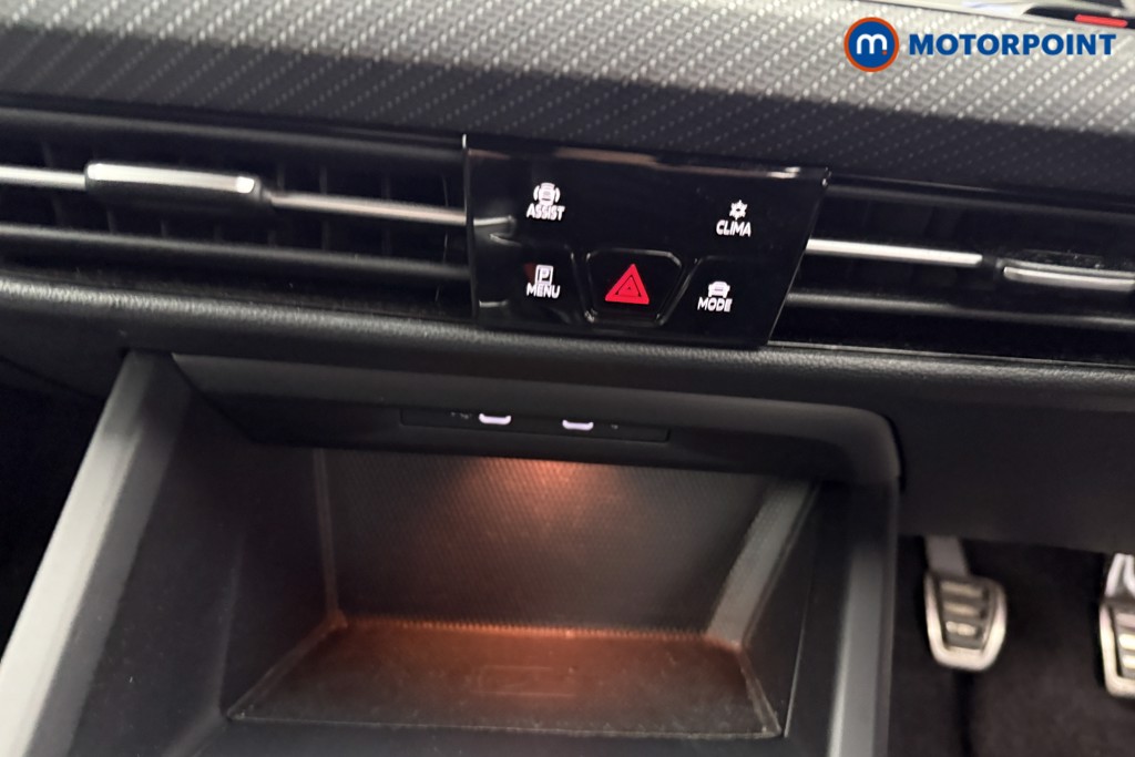 Volkswagen Golf R-Line Manual Petrol Hatchback - Stock Number (1626441) - 14th supplementary image