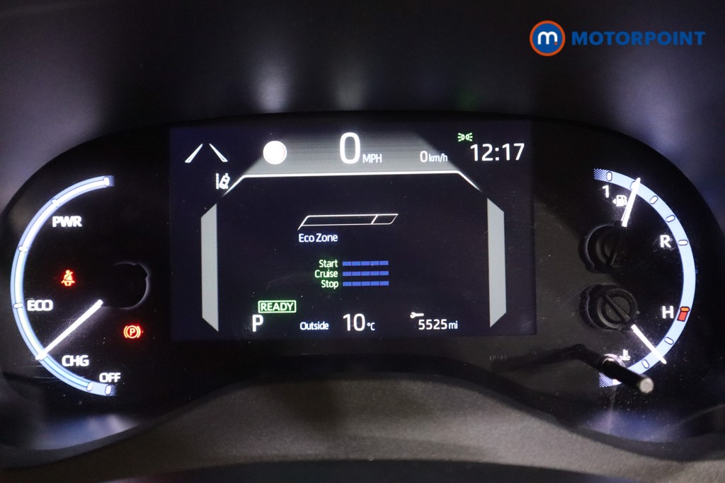 Toyota Yaris Cross Design Automatic Petrol-Electric Hybrid Estate - Stock Number (1626620) - 4th supplementary image